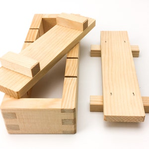 Japanese wooden sushi press mould image 2