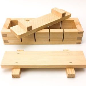 Japanese wooden sushi press mould image 1