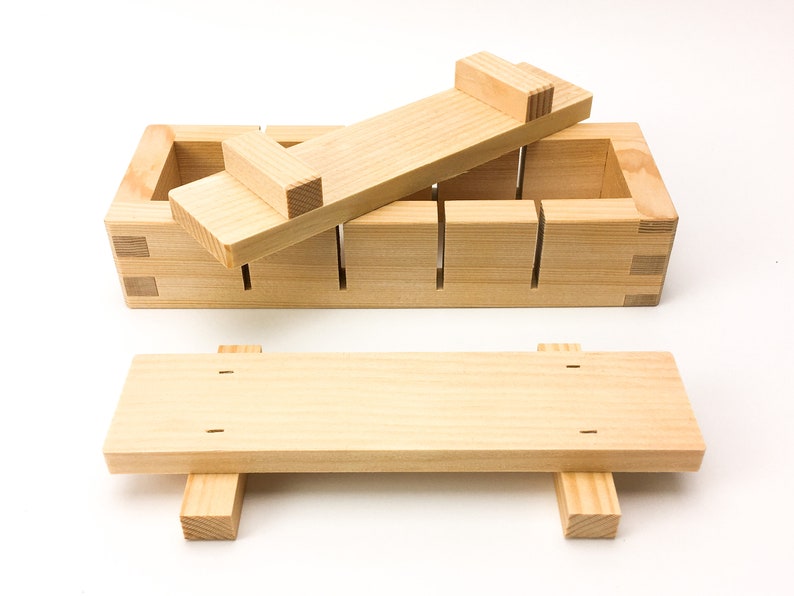 Japanese wooden sushi press mould image 1