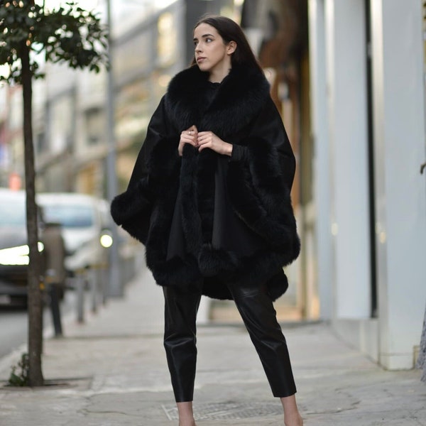 Black Cashmere Cape with Genuine Fox Fur Trim - Elegant Winter Wrap, One Size Fits All"