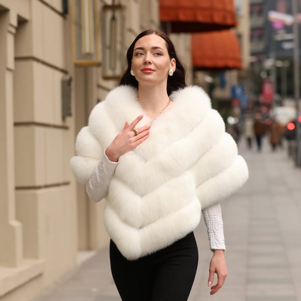 Elegant White Shadow Thick Lush Silky Fox Fur Shawl - Bridal Wrap for Wedding - Real Fur Shawl”