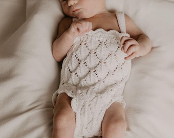 Hand-knitted organic baby romper – newborn outfit for photo shoots