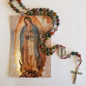 Unsere Liebe Frau von Guadalupe Rosenkranz Perlen - Indischer Achat 8 - 8.5 mm | Kordelzugbeutel