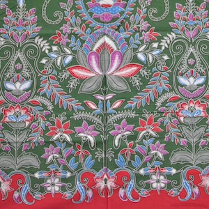 Lotus Indonesian Batik Fabric  Traditional Javanese Balinese Sarong Pareo Ethnic Oriental Tapestry Beach Cover Up Wrap Patan Patola Motif