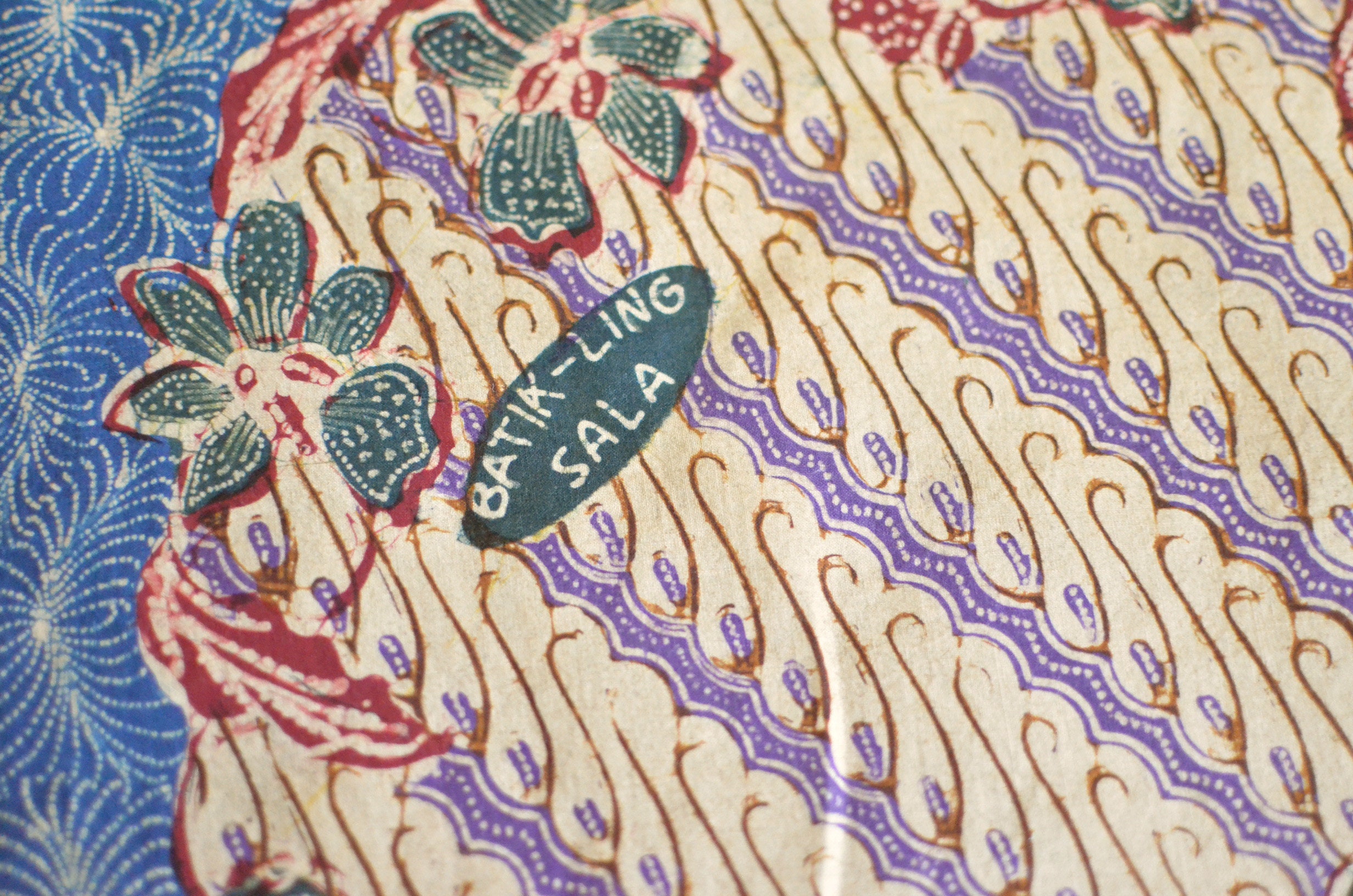 Vintage Batik Ling Purple Hand Drawn Batik Tiga Negeri