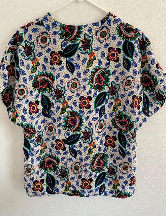 Notations Short Sleeve Colorful Button Size 12 - image 6