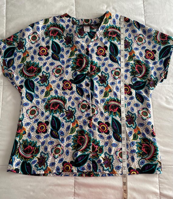 Notations Short Sleeve Colorful Button Size 12 - image 9