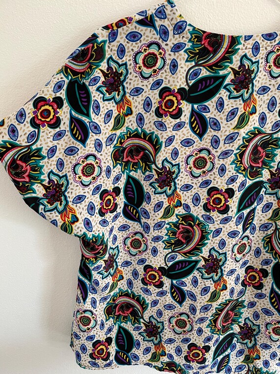 Notations Short Sleeve Colorful Button Size 12 - image 5