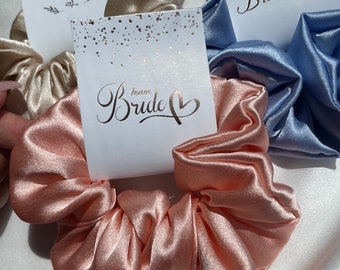 Scrunchie Tag For Bridesmaid or Maid Of Honor Proposal | Bridal Scrunchie Tag For Bachelorette or Hen Party | Flower Girl Scrunchie Tag