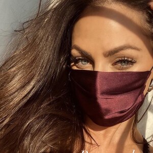 Hochzeitsmaske 100% Maulbeerseide Gesichtsmaske Ultra Soft Kostenloser Versand Verstellbare Faltenmaske Doppellagig Burgundy