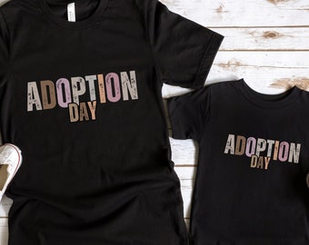 Bijpassende familie-T-shirts voor adoptiedag: T-shirts voor meisjesfeest