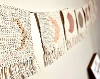 Crochet Moon Phases Garland Pattern, Boho Wall Hanging (PDF Pattern)