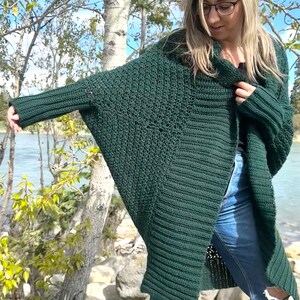 Modello per coprispalle all'uncinetto Evergreen Cocoon, modello per cardigan all'uncinetto, cardigan oversize all'uncinetto, modello all'uncinetto da donna, download digitale in PDF immagine 2