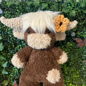 Fluffy Highland Cow Crochet Plushie Jumbo