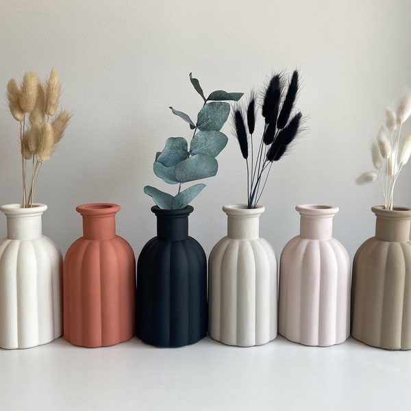 Petit vase peint à la main avec options de fleurs séchées | Vase bourgeon | Queues de lapin | Eucalyptus | Décoration bohème neutre | Cadeau pour la maison | 13,5 cm de haut