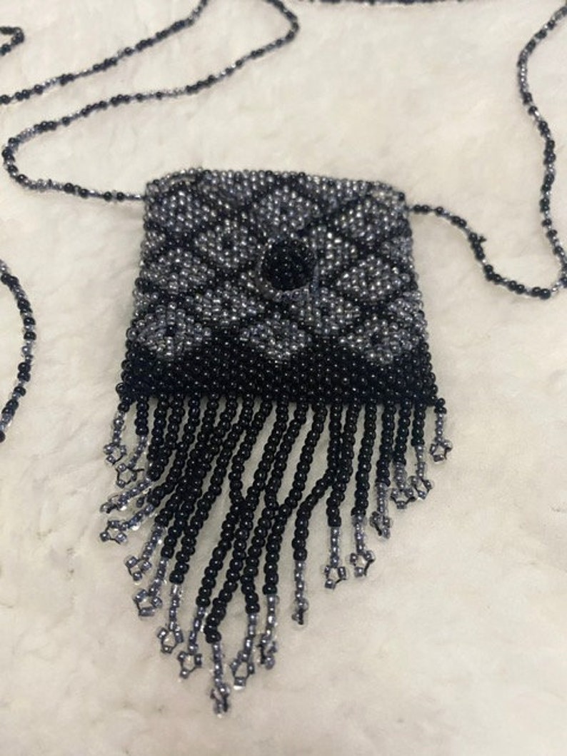 Beaded necklace coin pouch