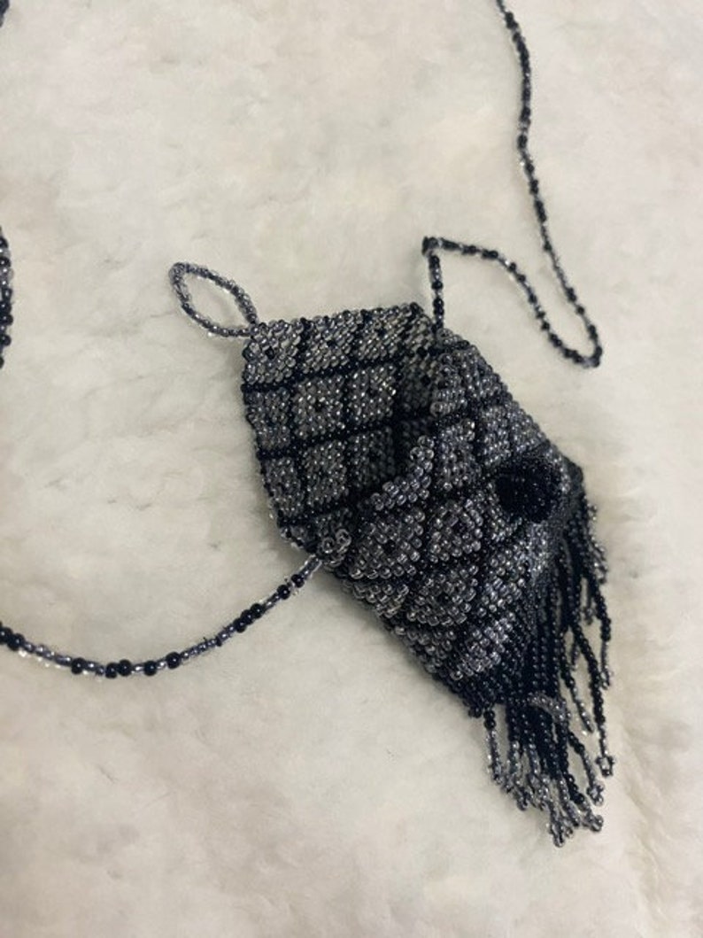 Beaded necklace coin pouch
