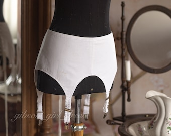 Belt for stockings in victorian edwardian style