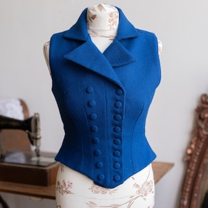 Vest "Suffragette" in Edwardian Victorian style