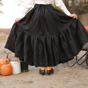 Black Petticoat Gibson girl in Edwardian Victorian style zdjęcie 3