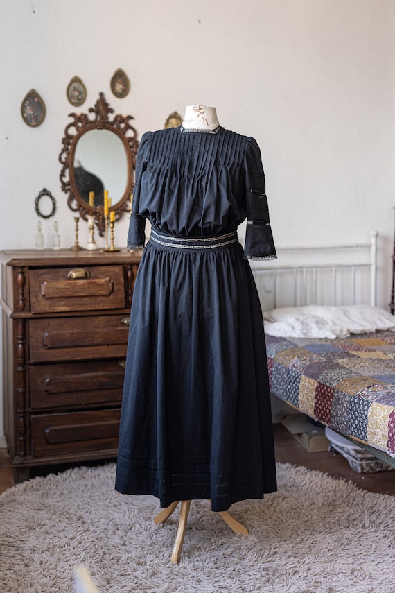 victorian cotton dress Inspiration Victorian summer dresses
