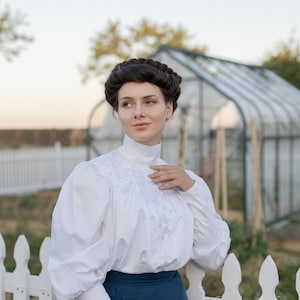 Blouse &quot;Mabel&quot; with embroidery in edwardian victorian style