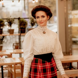 Blouse &quot;Gibson girl&quot;