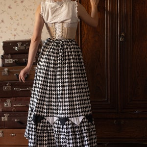 Petticoat Harlequin in Edwardian Victorian style zdjęcie 2