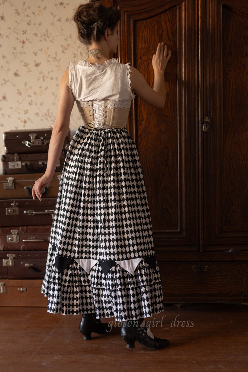 Petticoat Harlequin in Edwardian Victorian style zdjęcie 2