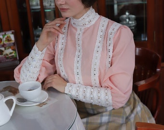 Pink Blouse in edwardian victorian style