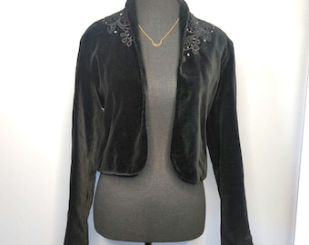 Chaqueta bolero vintage de terciopelo negro de Vera Mont de los años 80, talla S/M, bordada con cuentas, estilo gótico.
