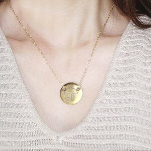Sugar Honeycomb Pendant Necklace set in Silver Plating in 925 Sterling Silver
