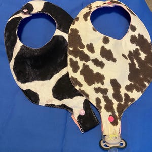 Baby Bib Pacifier Holder Baby Shower Gift Holds a Pacifier Keep Clothes Clean and Pacifier Attached New Mother Gift