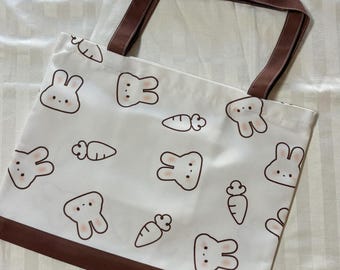 Bunny Zipper tote bag