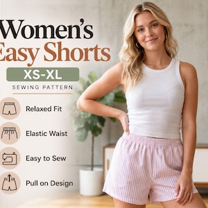 Può includere: Un cartamodello per Women's Easy Shorts nelle taglie XS-XL. La grafica include il testo Women's Easy Shorts, XS-XL e Sewing Pattern, con icone per Relaxed Fit, Elastic Waist, Easy to Sew e Pull on Design. Gli shorts sono a righe rosa e bianche.