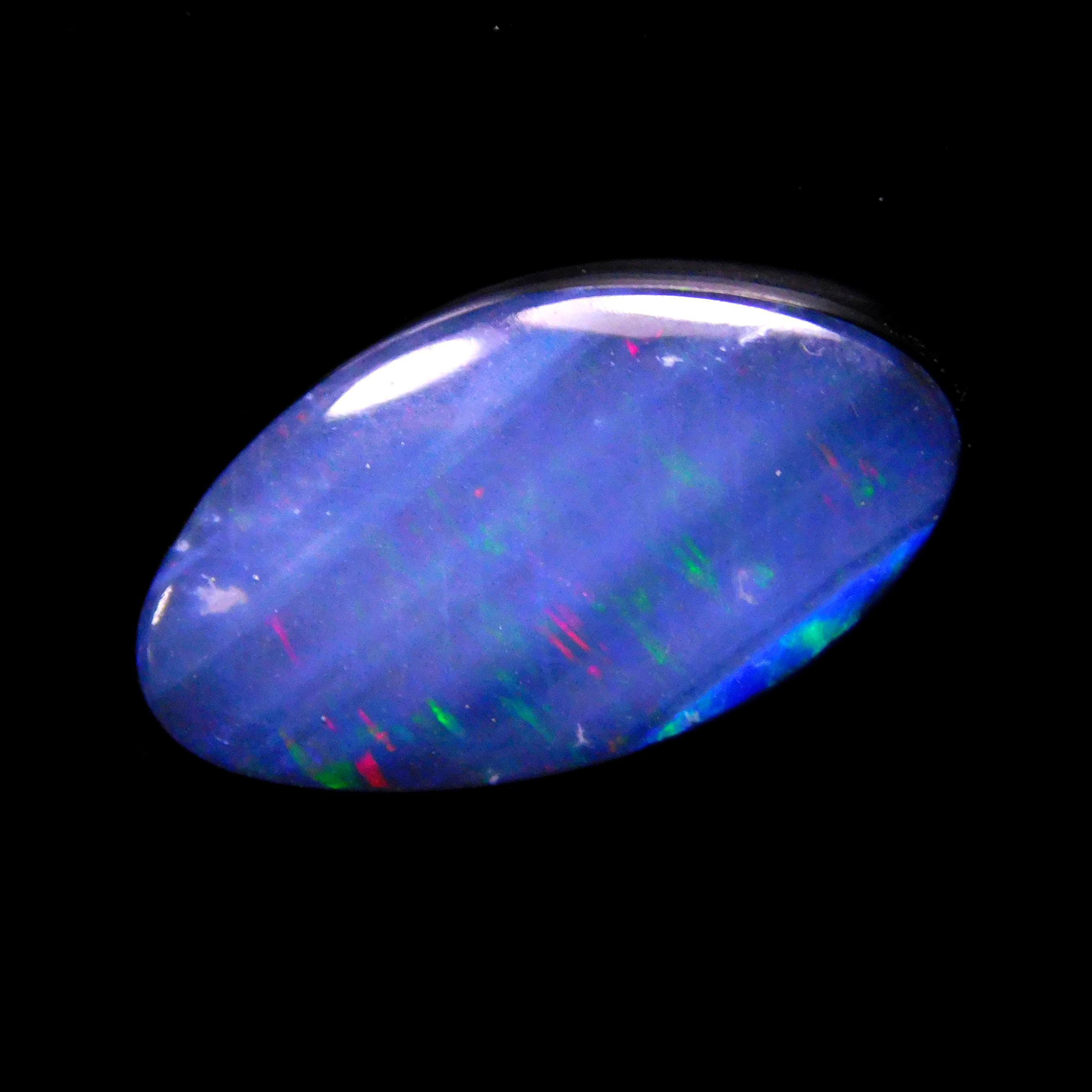 オーストラリア産オパール ダブレット カボション：マルチカラー研磨