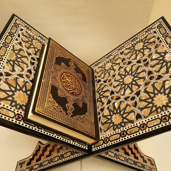 Islamic Quran Holder. Stand muslim gift. Wood Inlaid Mother of Pearl .from both faces which give more unique value Book stand رمضان  التهجد