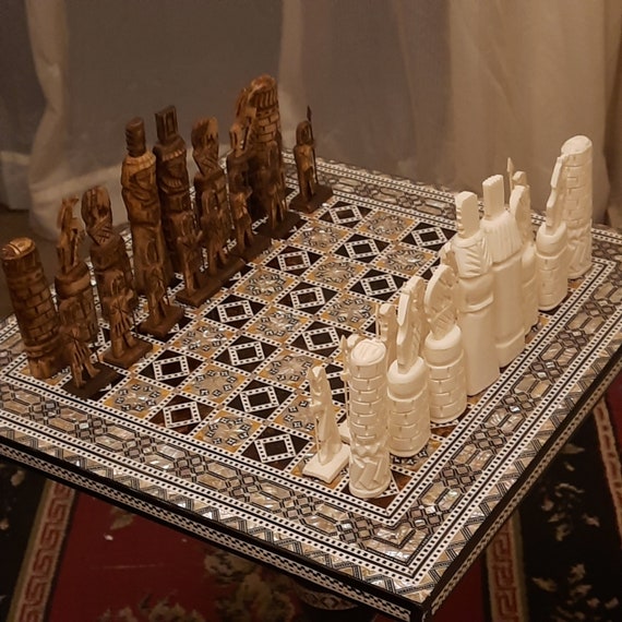 4.6″ Antique Pre-Staunton English Chess Set - Camel Bone- Ivory White