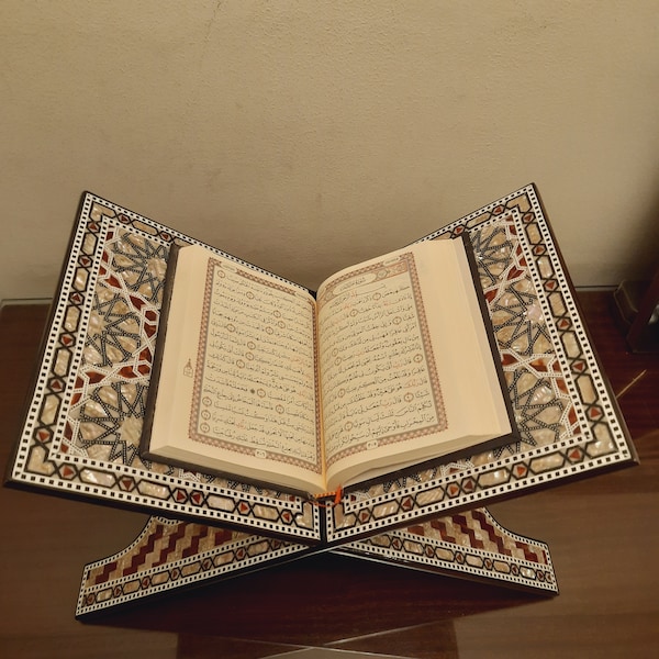 Islamic Quran Holder. Stand muslim gift. Wood Inlaid Mother of Pearl .from both faces which give more unique value Book stand رمضان  التهجد