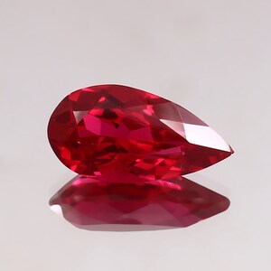 Pierres précieuses en vrac AAA du Mozambique poire rubis rouge (5 ct)
