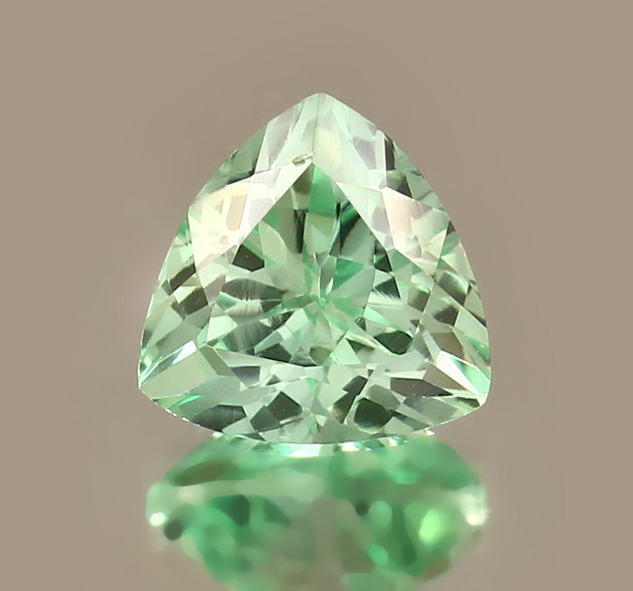 AAA Green Sapphire: 10MM Trillion Cut Ceylon Gemstone - Etsy