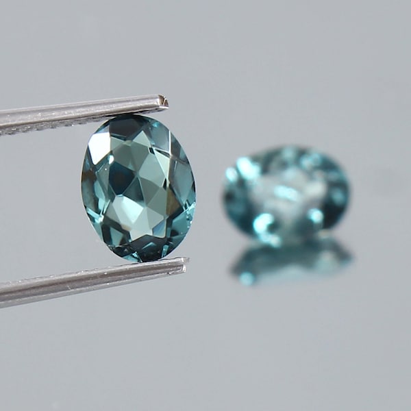 Tourmaline Indicolite Naturelle Non Chauffée 0,61 Carat Ovale - Certificat Inclus - Pierre Bleue Rare