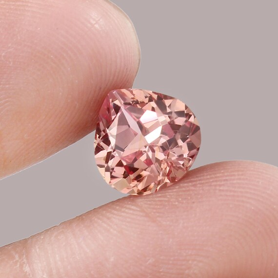 AAA Peach Padparadscha Sapphire Heart: 5.10 Carat Loose Gemstone