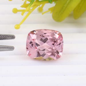 AAA+ Grade 14x12 MM Madagascar Morganite Loose Cushion Gemstone Cut, Transparent Morganite Cut Stone, Fashion Jewelry Making Tools 11.90 Crt