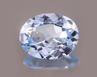 AAA ブラジル産アクアマリン宝石：4.55 カラットオーバルカット