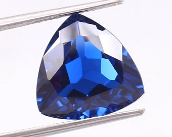 8.20 Ct AAA Cornflower Blue Sapphire: Trillion Cut Gemstone