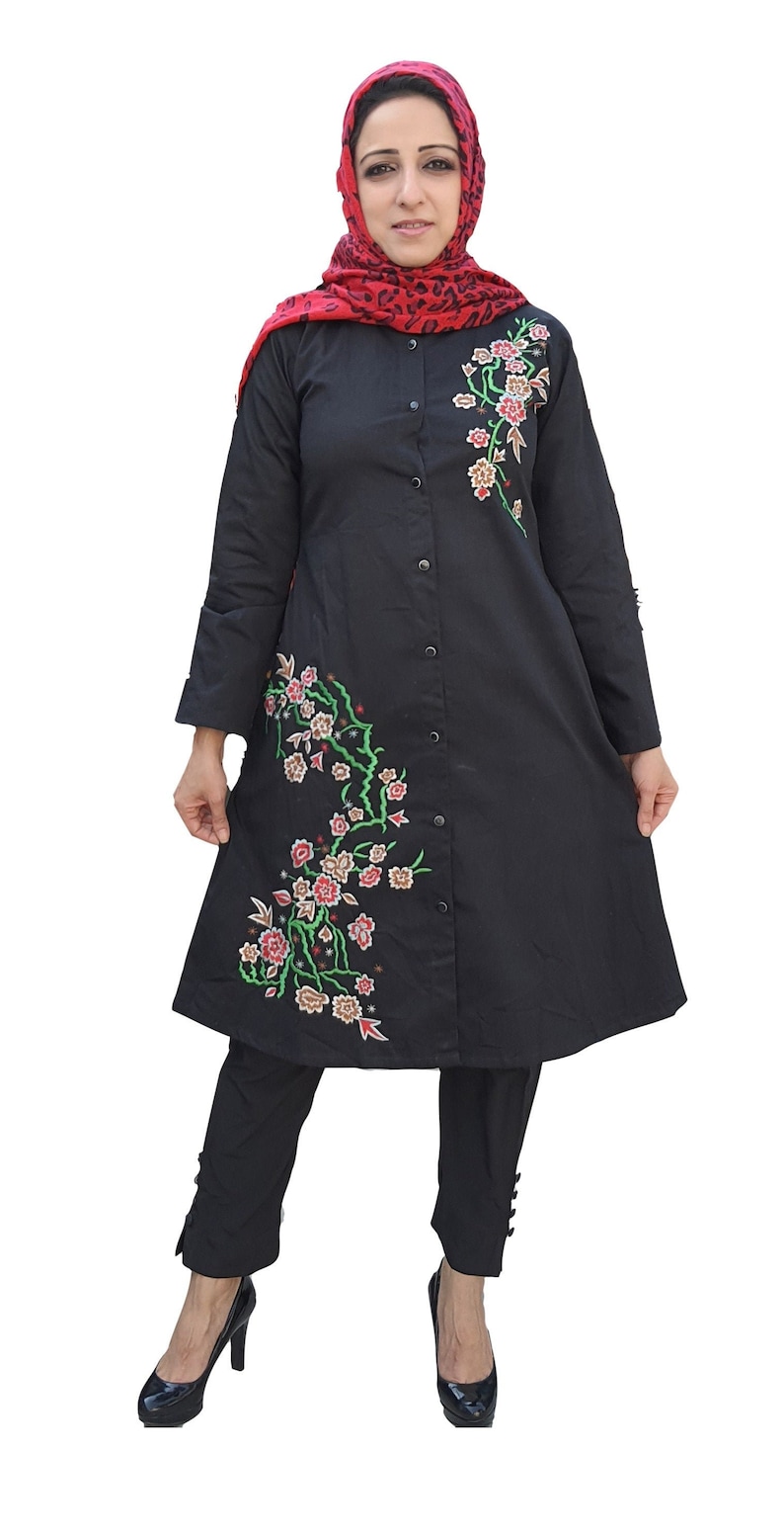 Tunic pants floral embroidered 100/% cotton set.