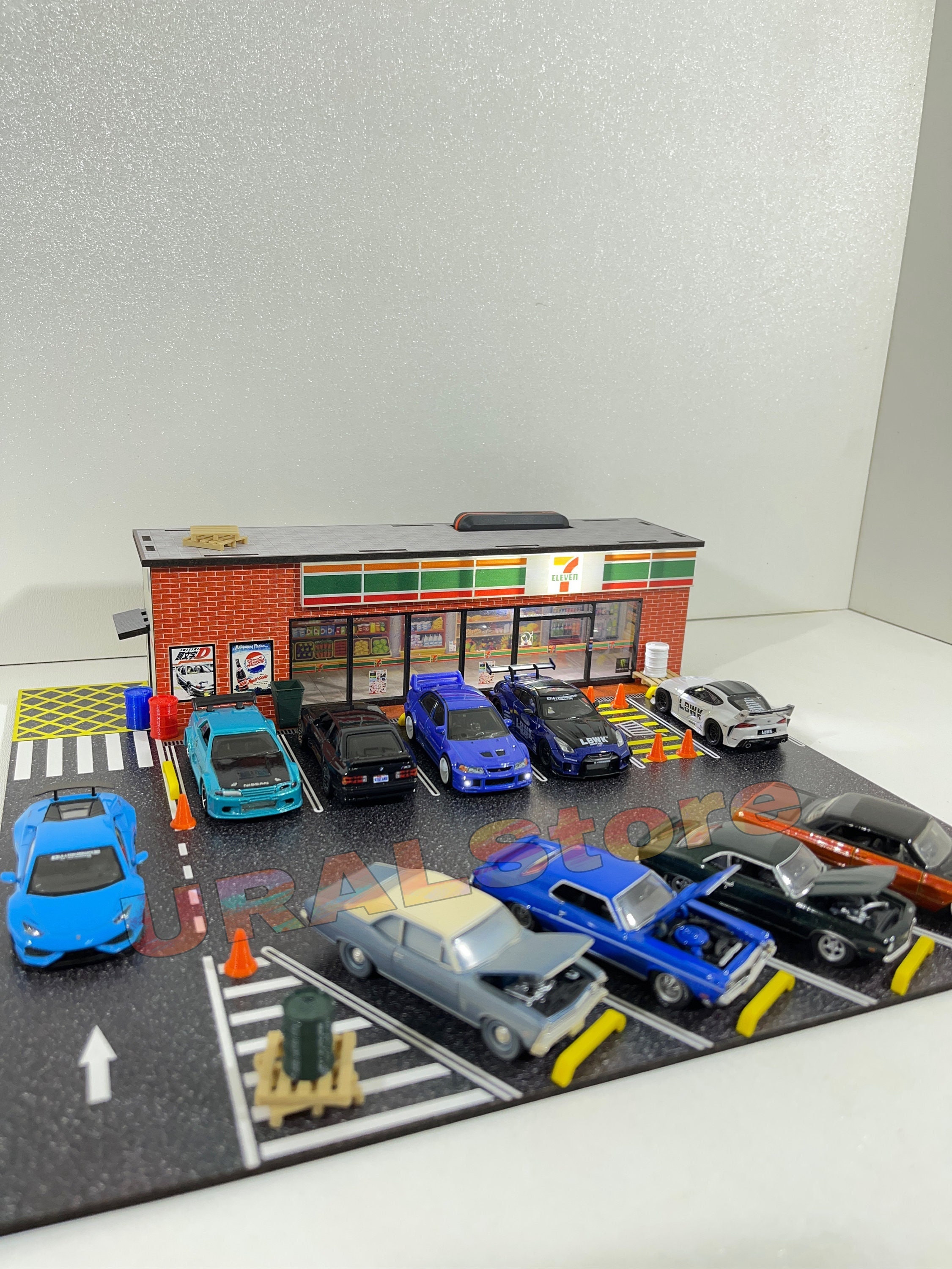 For 1:64 Scale Diecast Cars 7/11 Diorama Grocery and Parking Lot