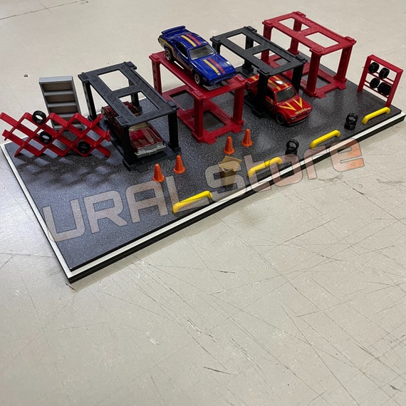 1:64 Scale Diorama Objects and 4 Pcs. Car Stacker Lifts for Sale