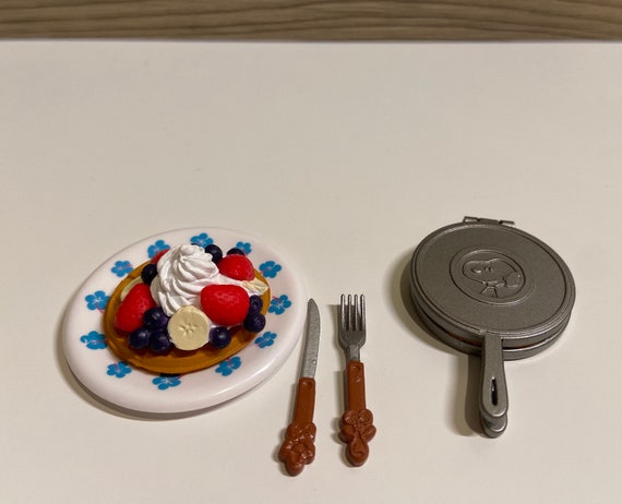 snoopy waffle